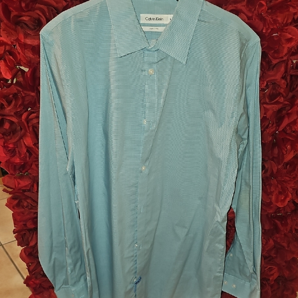 Calvin Klein Men's Light Blue Dress Shirt